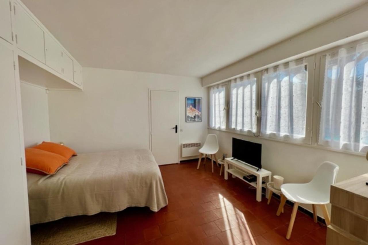 35M With Pool For Couple In Saint Tropez Daire Dış mekan fotoğraf